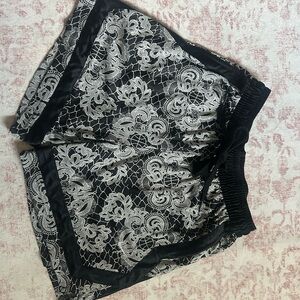 Nike Women’s FLY Crossover basketball shorts M